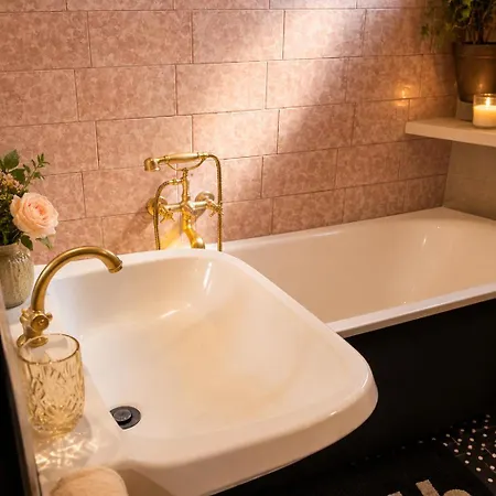 Baci In Rose Apartman